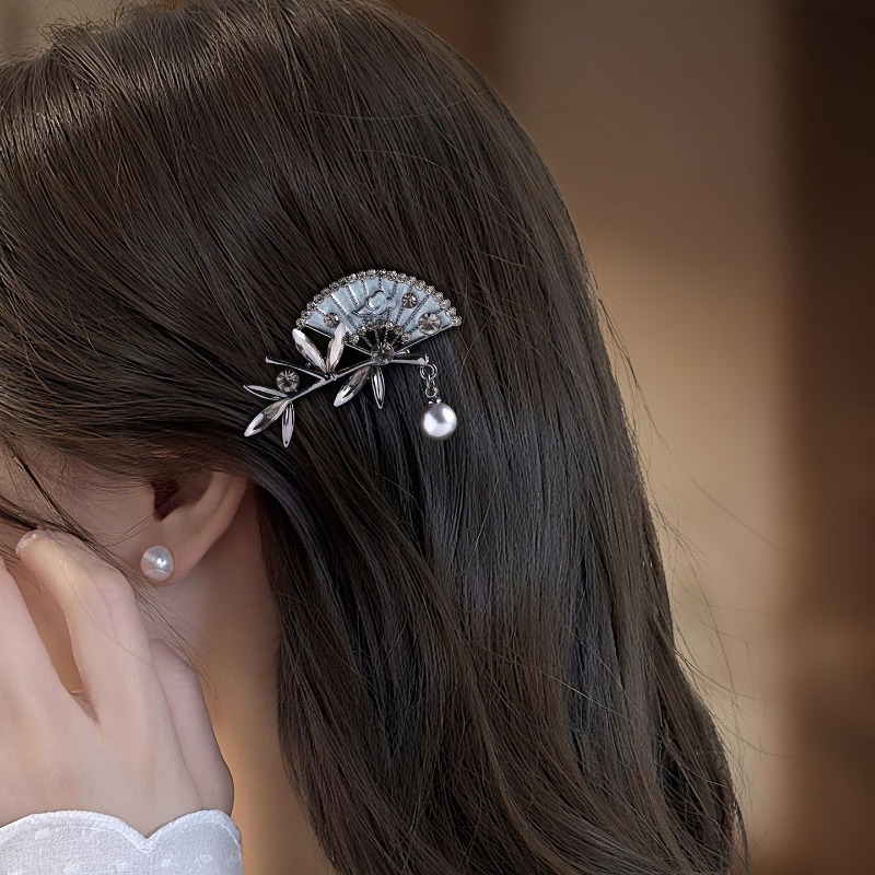 مشبك شعر جانبي أنيق على الطراز - مراجعة Women'S Affordable Accessories وسعره