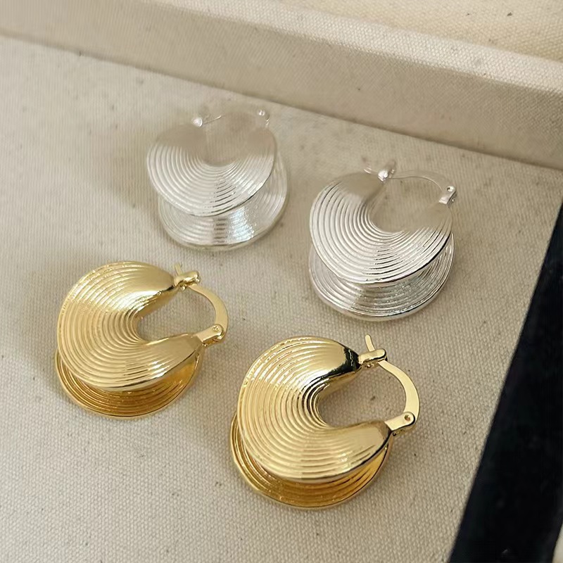 أقراط حلقية مطلية بالذهب للنسا - مراجعة Women'S Affordable Accessories وسعره